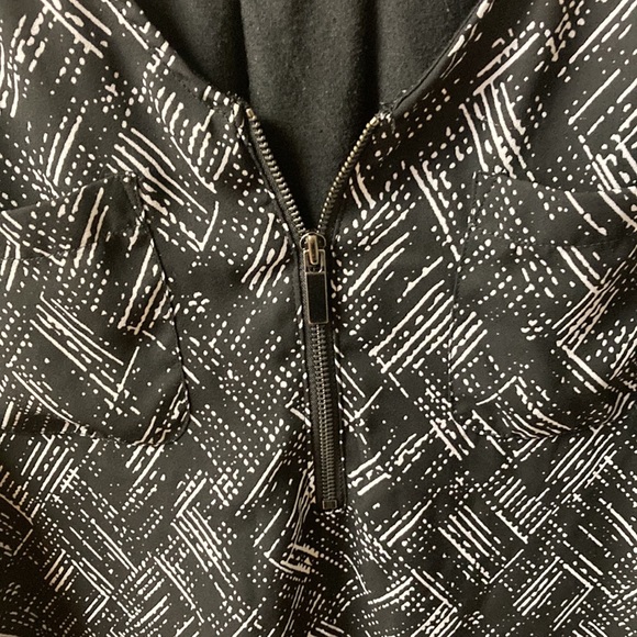 3/$20 bundle and save… 
Cute top - Picture 3 of 5